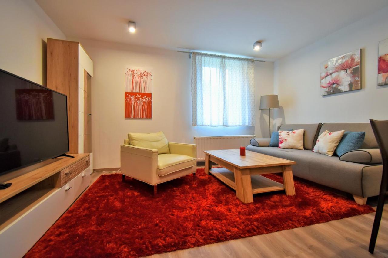 Apartment Dalibor II With Private Entrance And Private Garage Szpindlerowy Młyn Zewnętrze zdjęcie