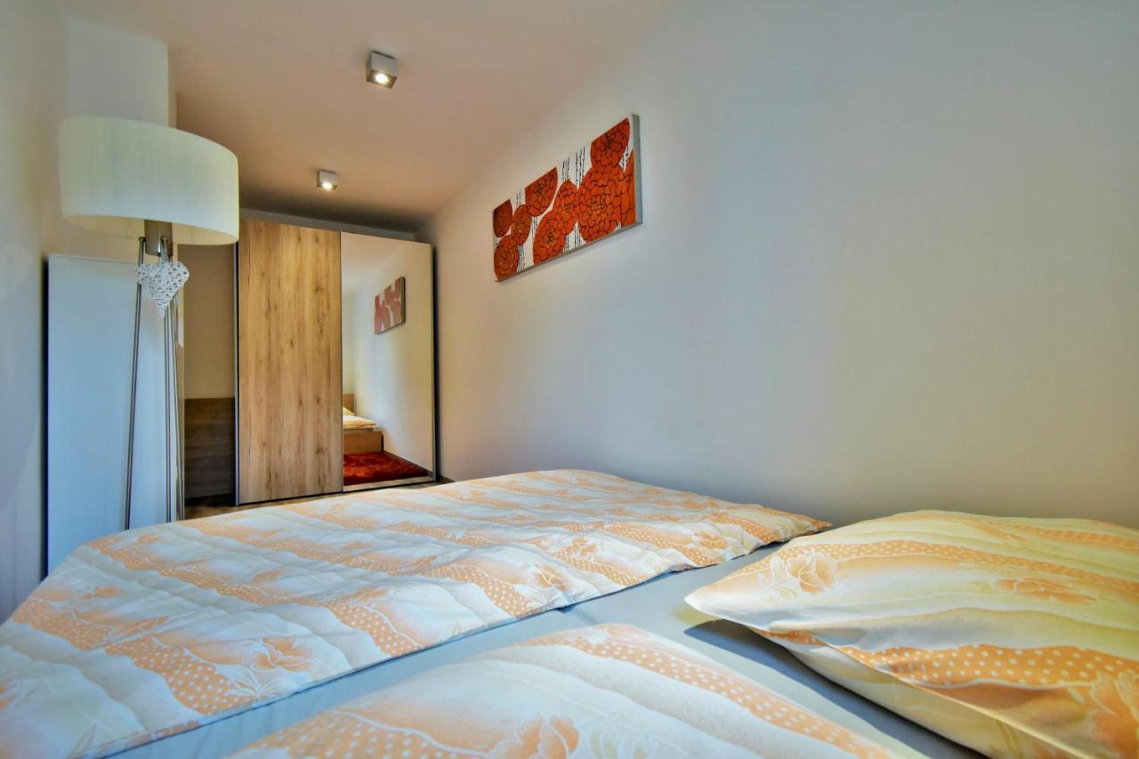 Apartment Dalibor II With Private Entrance And Private Garage Szpindlerowy Młyn Zewnętrze zdjęcie